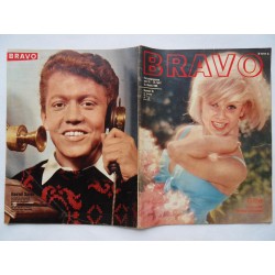 BRAVO - Nr. 16 / 1965 mit Starschnitt Cliff Richard1