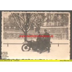 Foto II WK - Grafenwöhr - Motorrad WH - 4573 (6,5cm x 9cm) 